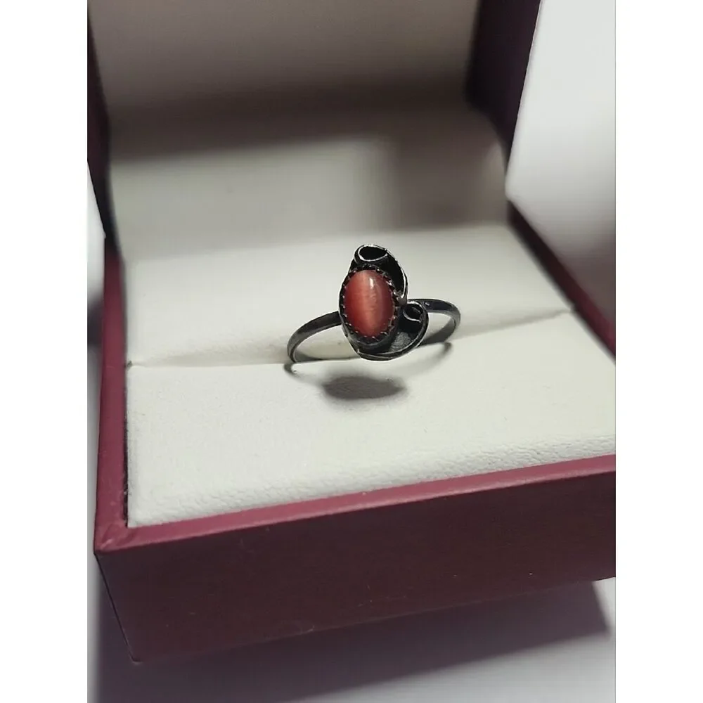 Vintage Sterling Silver Ring with Orange Cat's Eye Stone Size 7.5